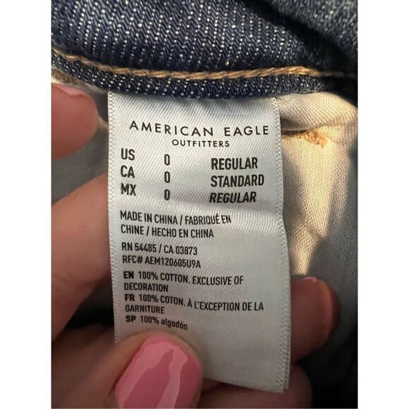 American Eagle Mom Straight Jean Size 0 Reg - Picture 4 of 4